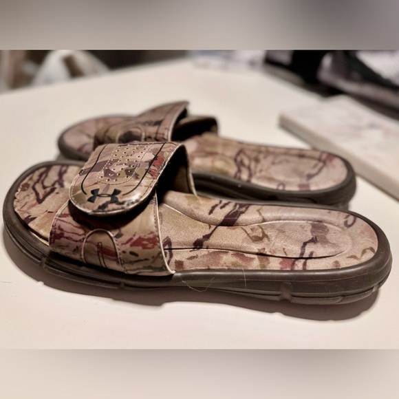 UNDER ARMOUR Women’s Ignite Camo Memory Foam Slip-on Velcro Sandals Flip Flops - Picture 5 of 12